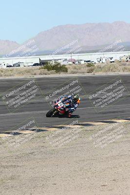 media/Jan-16-2026-CVMA Friday Practice (Fri) [[6f2bf47531]]/4-Racer 3-NRS/Session 3 (Bowl)/